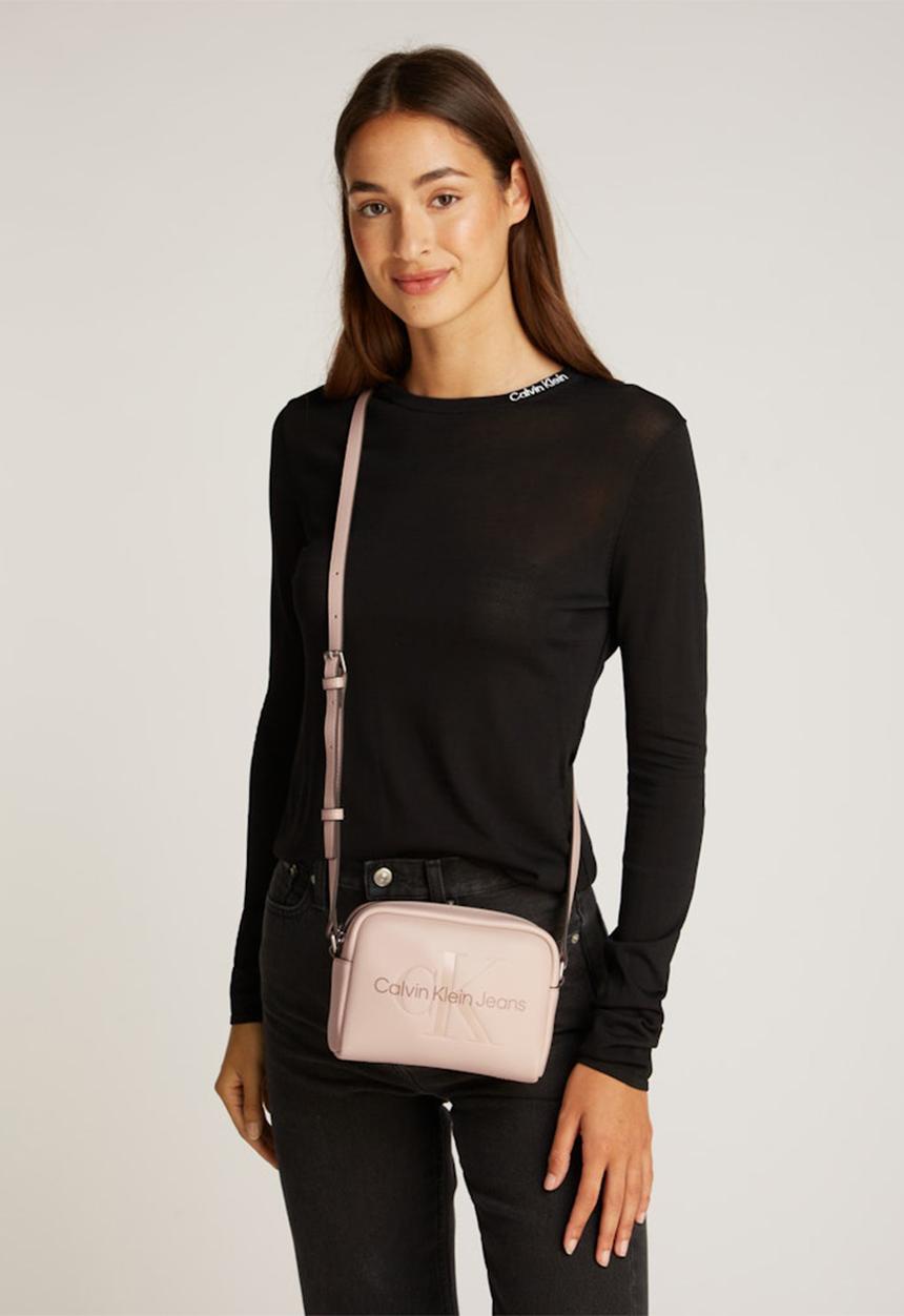 Calvin Klein - Sculpted camera bag18 mono - rose dust