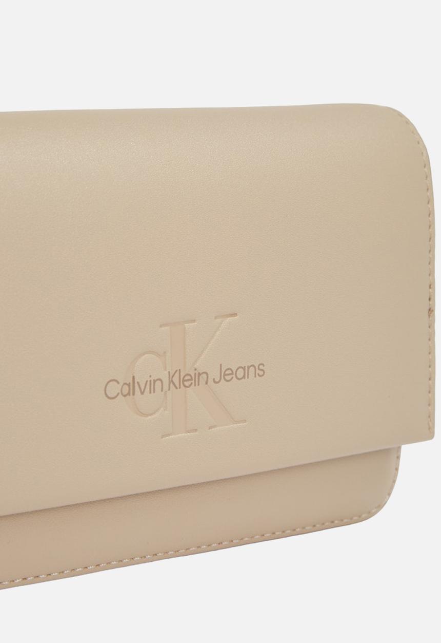Calvin Klein - Sculpted ew flap phone cb mono - crockery