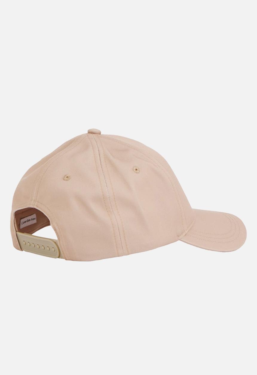 Calvin Klein - Mono logo print cap - crockery