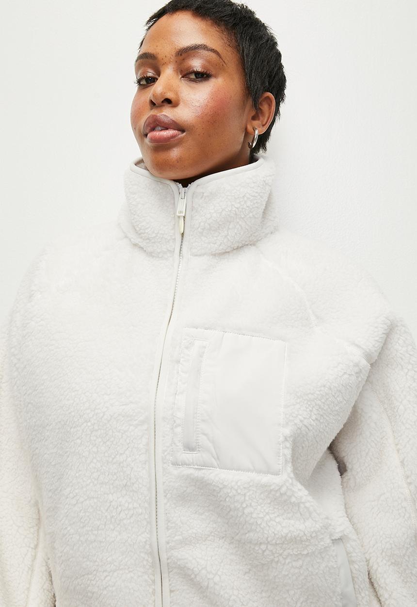 Cotton On - Plus Trail Sherpa Zip Thru - Coconut Milk