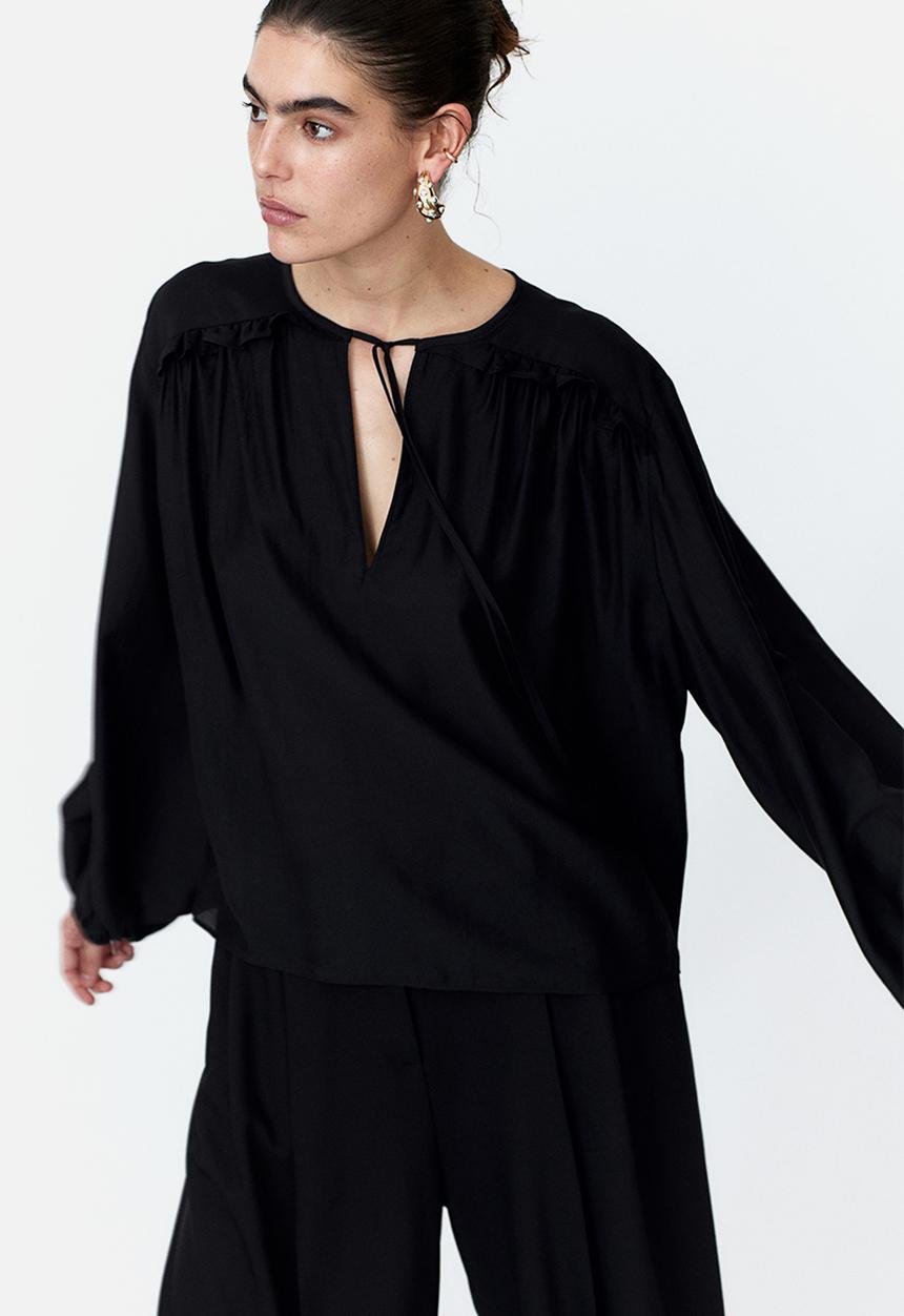 H&M - Frill-trimmed blouse - black
