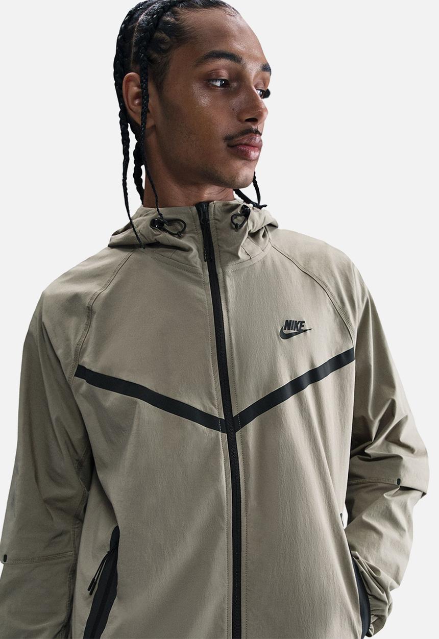 Nike - Tech Woven Jacket - Light Army/Light Army/Black