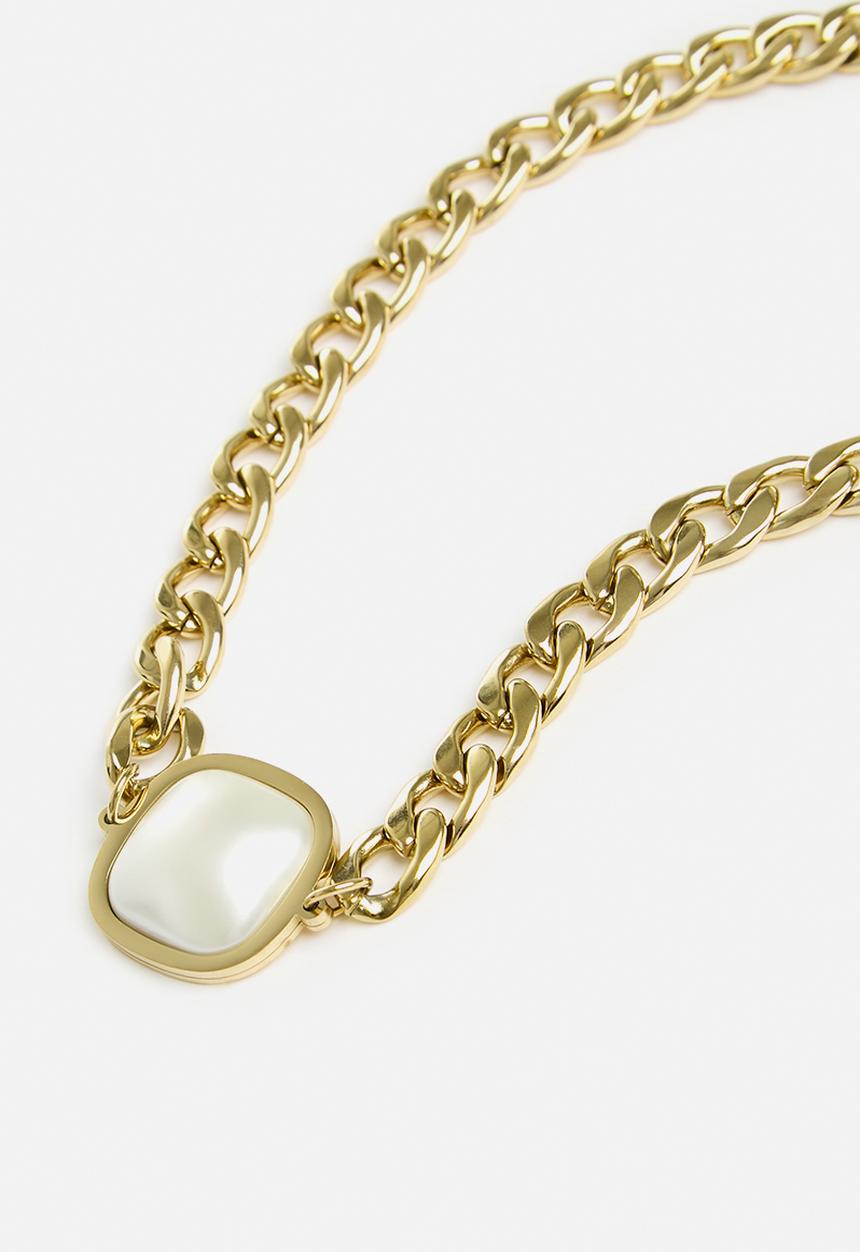 Zoe on Trend - Chunky designer curb necklace - gold