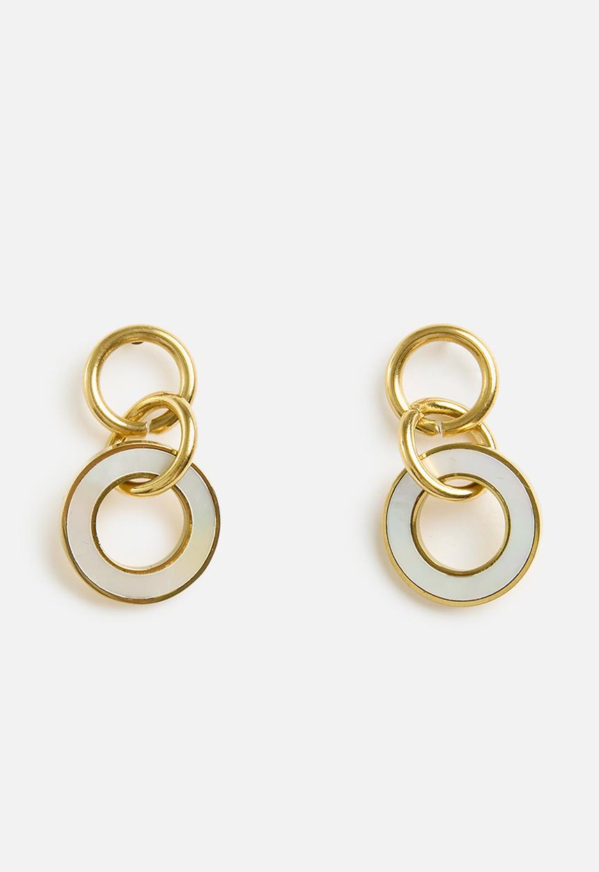 Zoe on Trend - Triple-drop elegant hoop earrings - gold