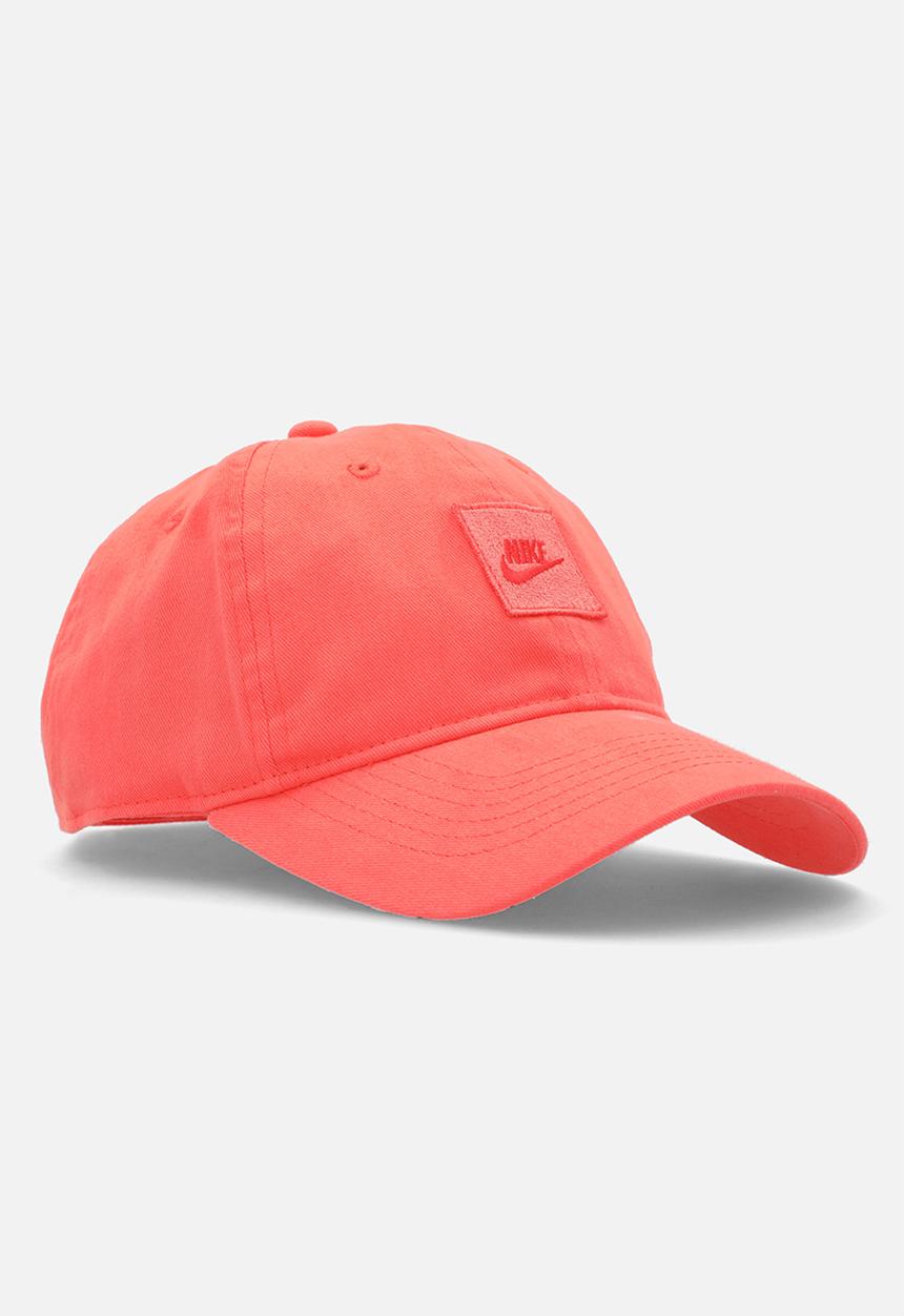 Nike - Nike caps - magic ember
