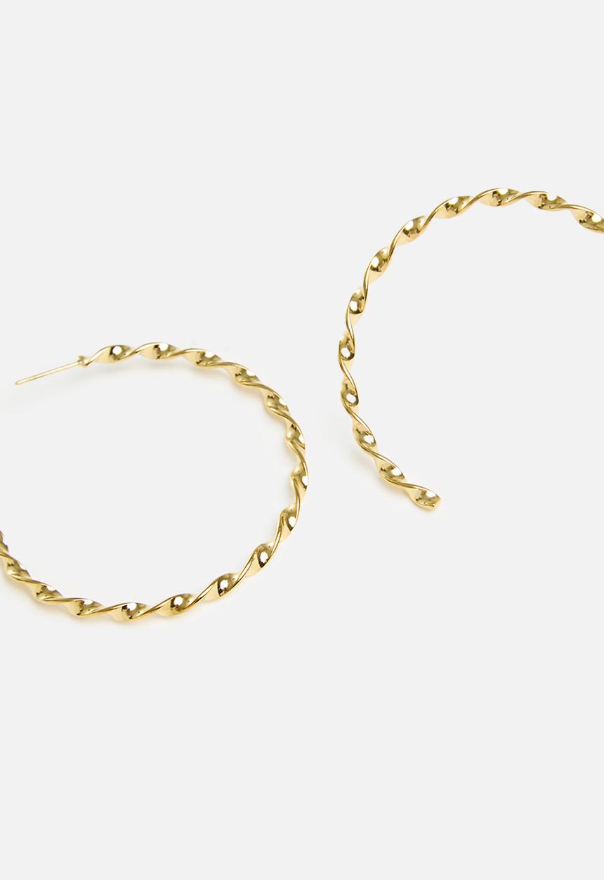 Zoe on Trend - Large twisted hoop earrings-gold