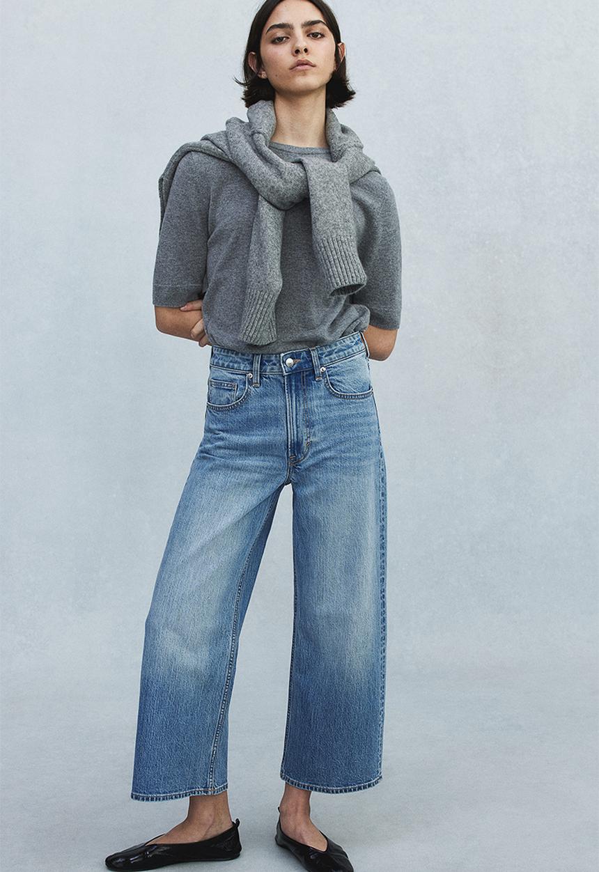 H&M - Wide high cropped jeans - light denim blue