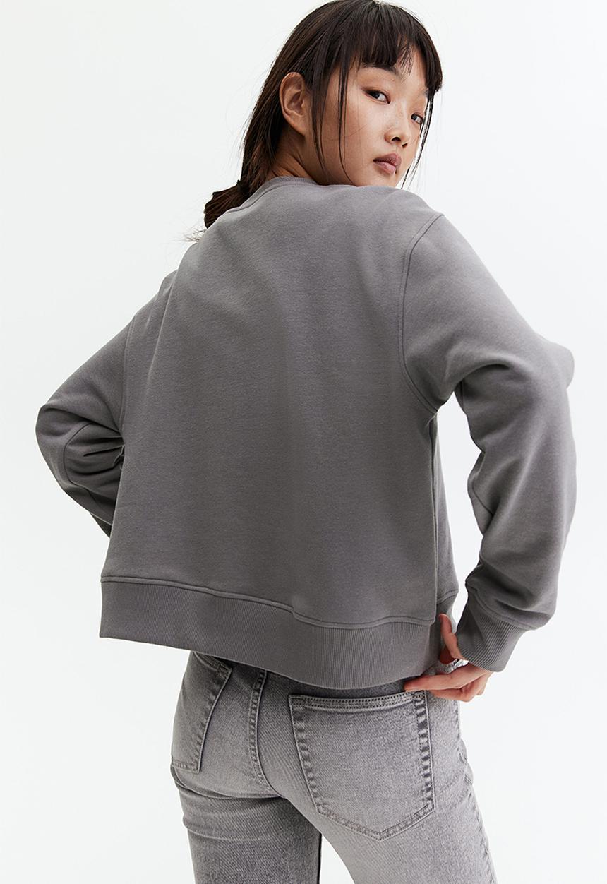 H&M - Oversized motif-front sweatshirt - grey roses