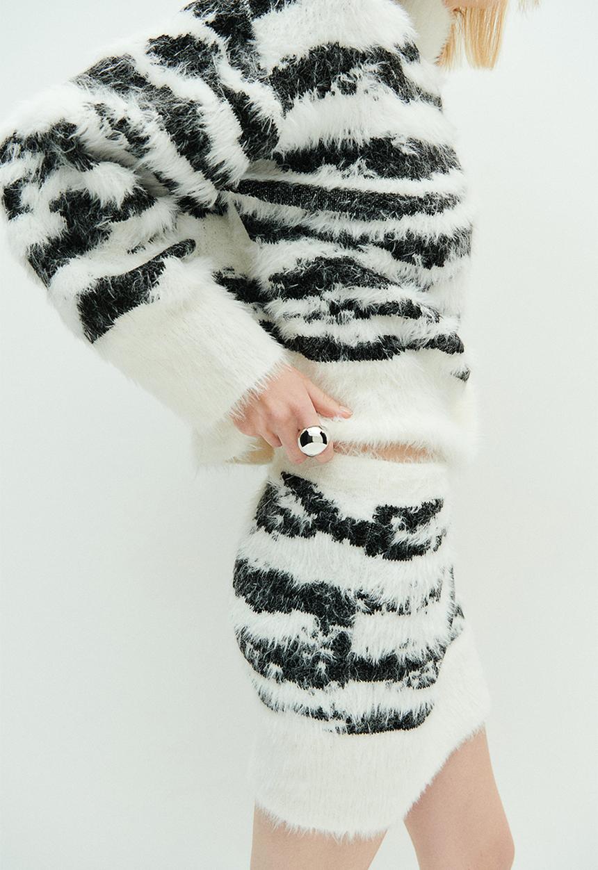 H&M - Fluffy-knit mini skirt - cream zebra print 