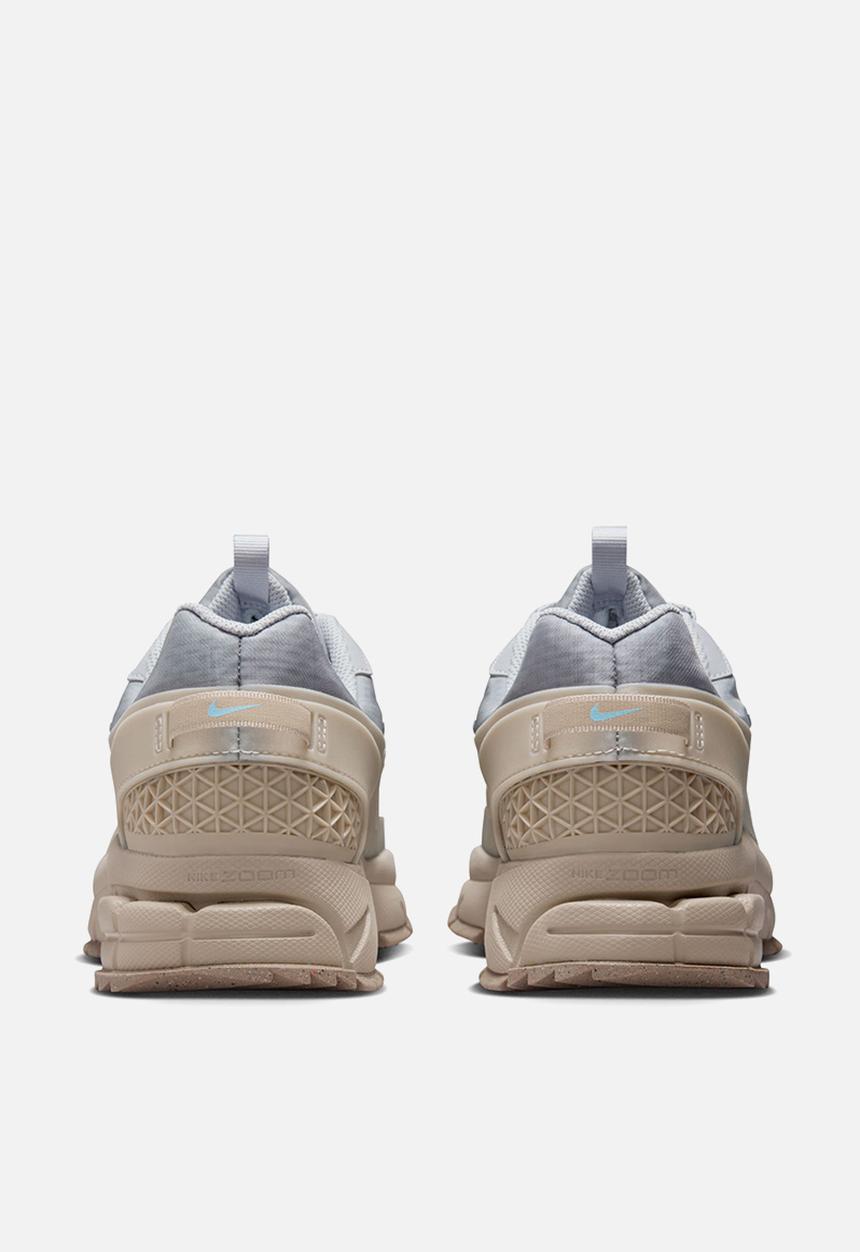 Nike - Nike Zoom Vomero Roam