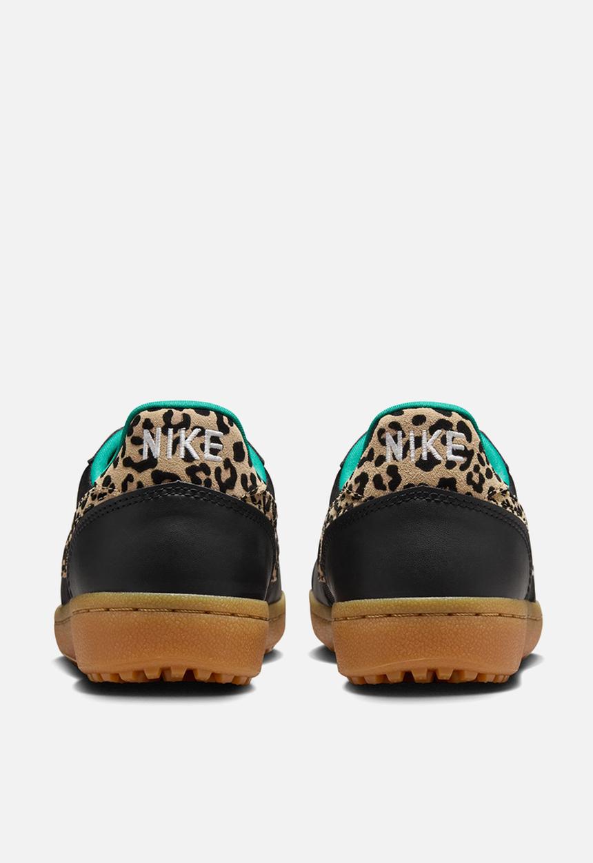 Nike - WMNS NIKE FIELD GENERAL SE