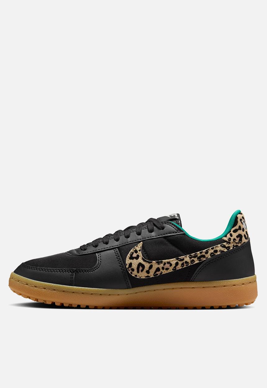 Nike - WMNS NIKE FIELD GENERAL SE