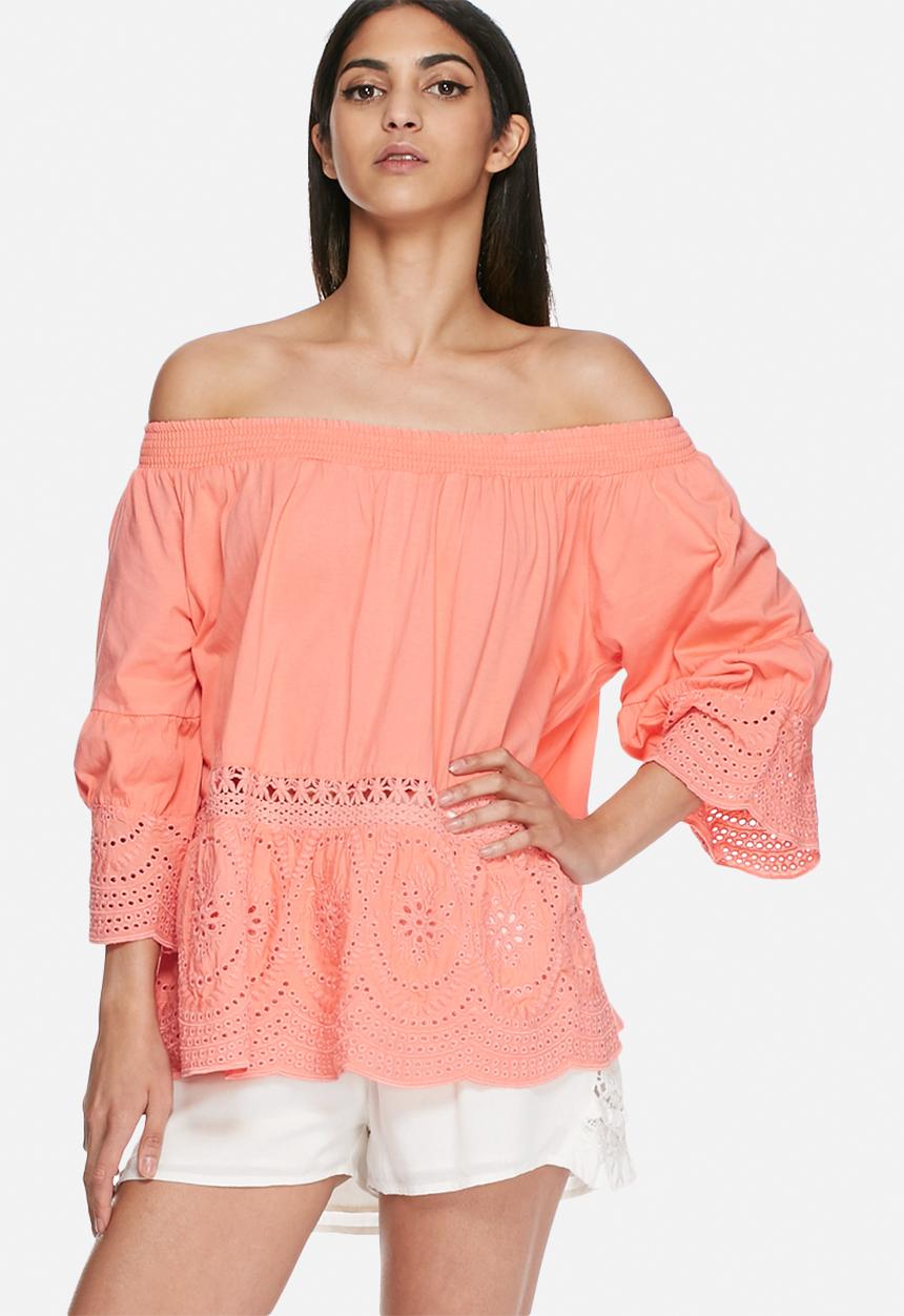 VILA - Tila off shoulder top
