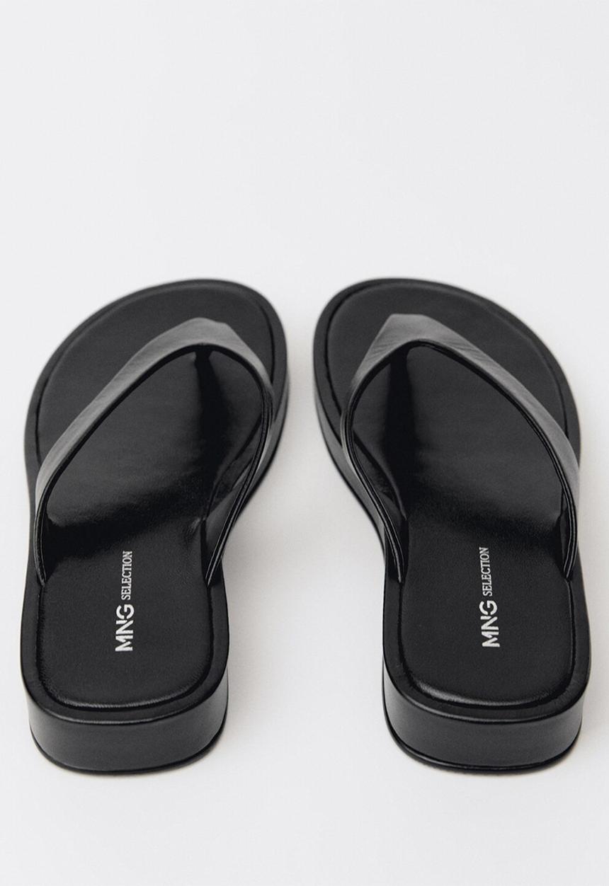 MANGO - Somni leather thong - black