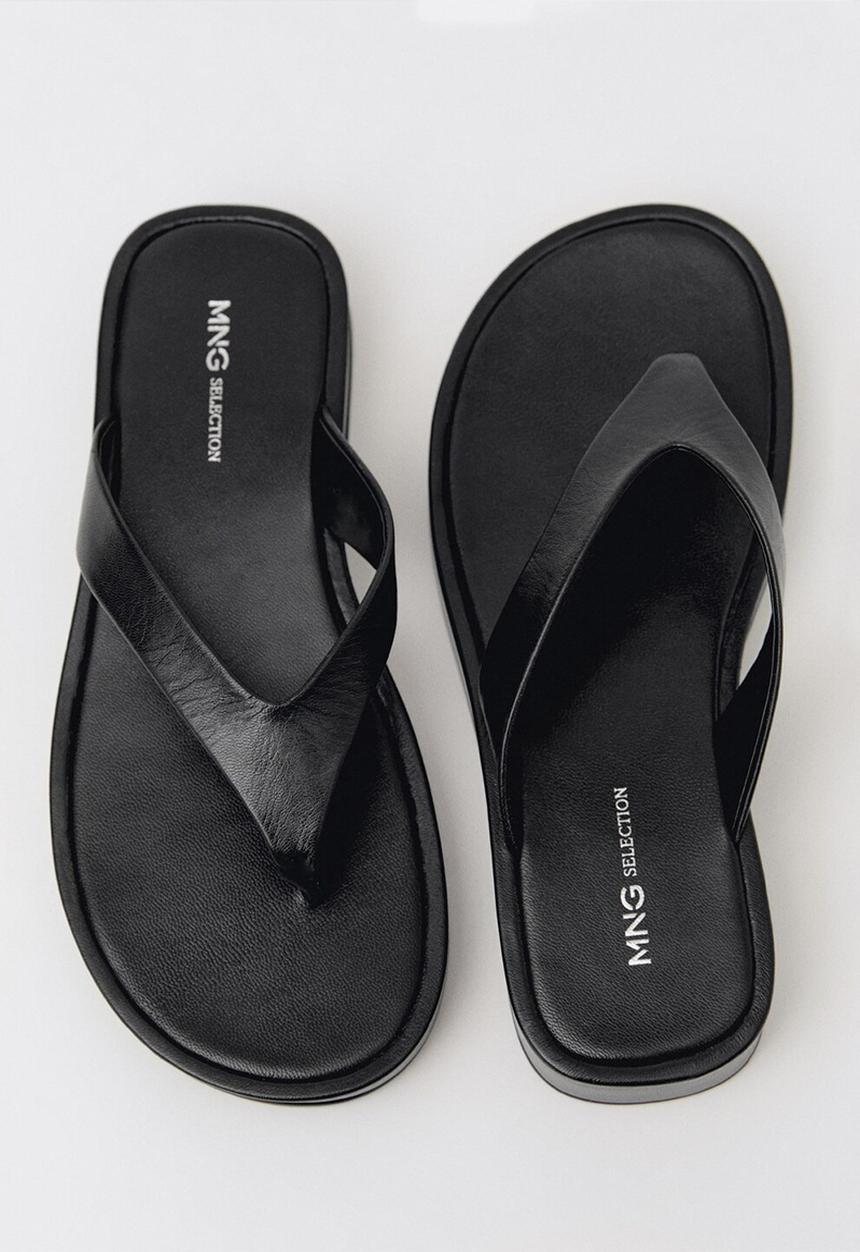 MANGO - Somni leather thong - black