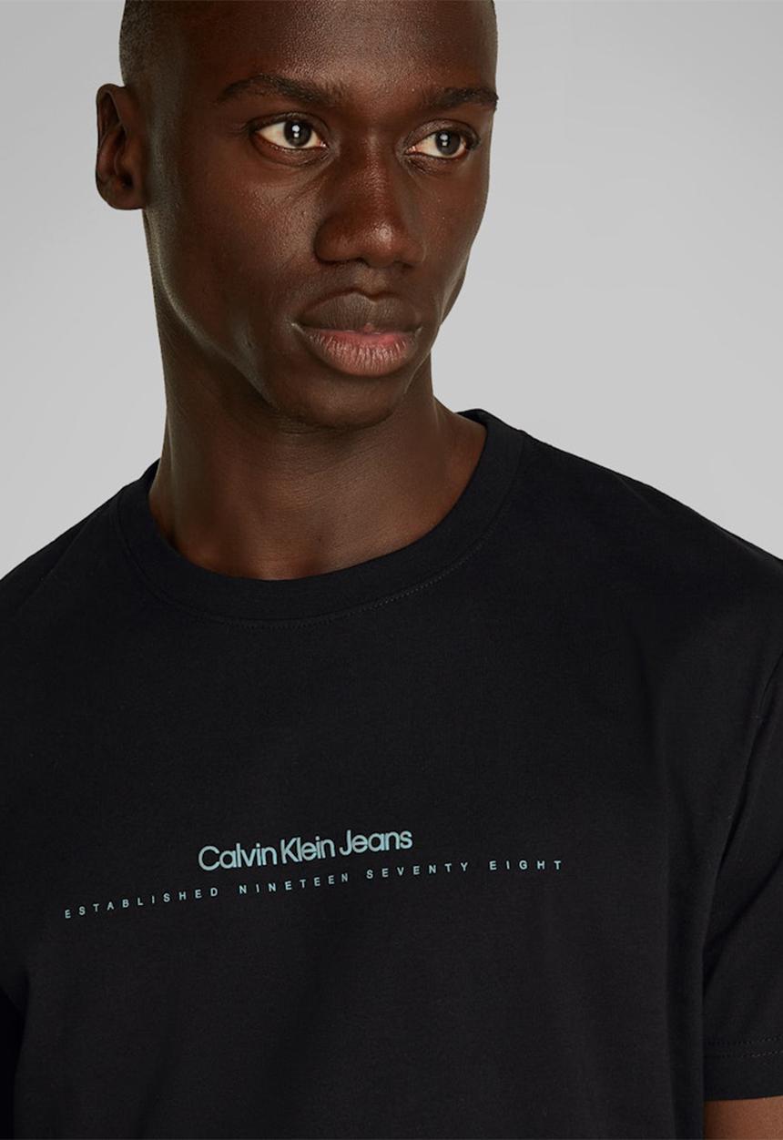 Calvin Klein - Minimal logo tee - ck black