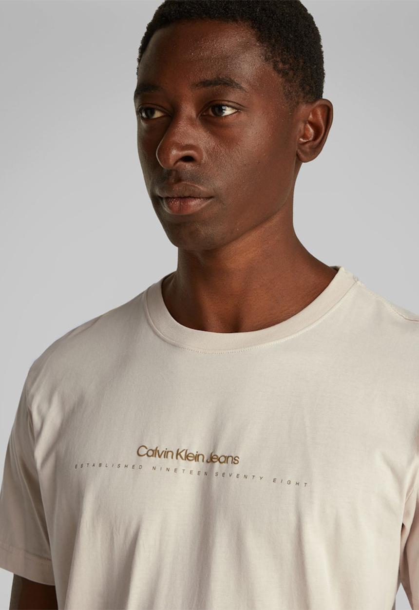 Calvin Klein - Minimal logo tee - moonbeam
