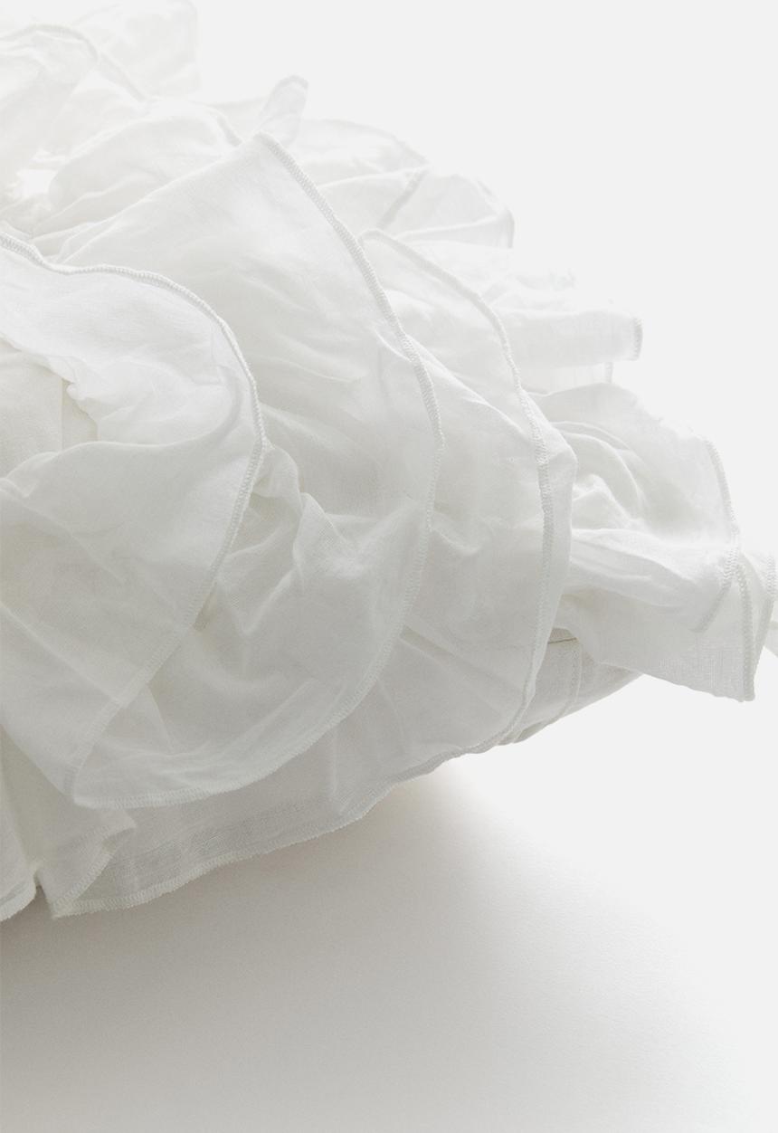 H&M - Frilled cotton cushion cover - white 40x40