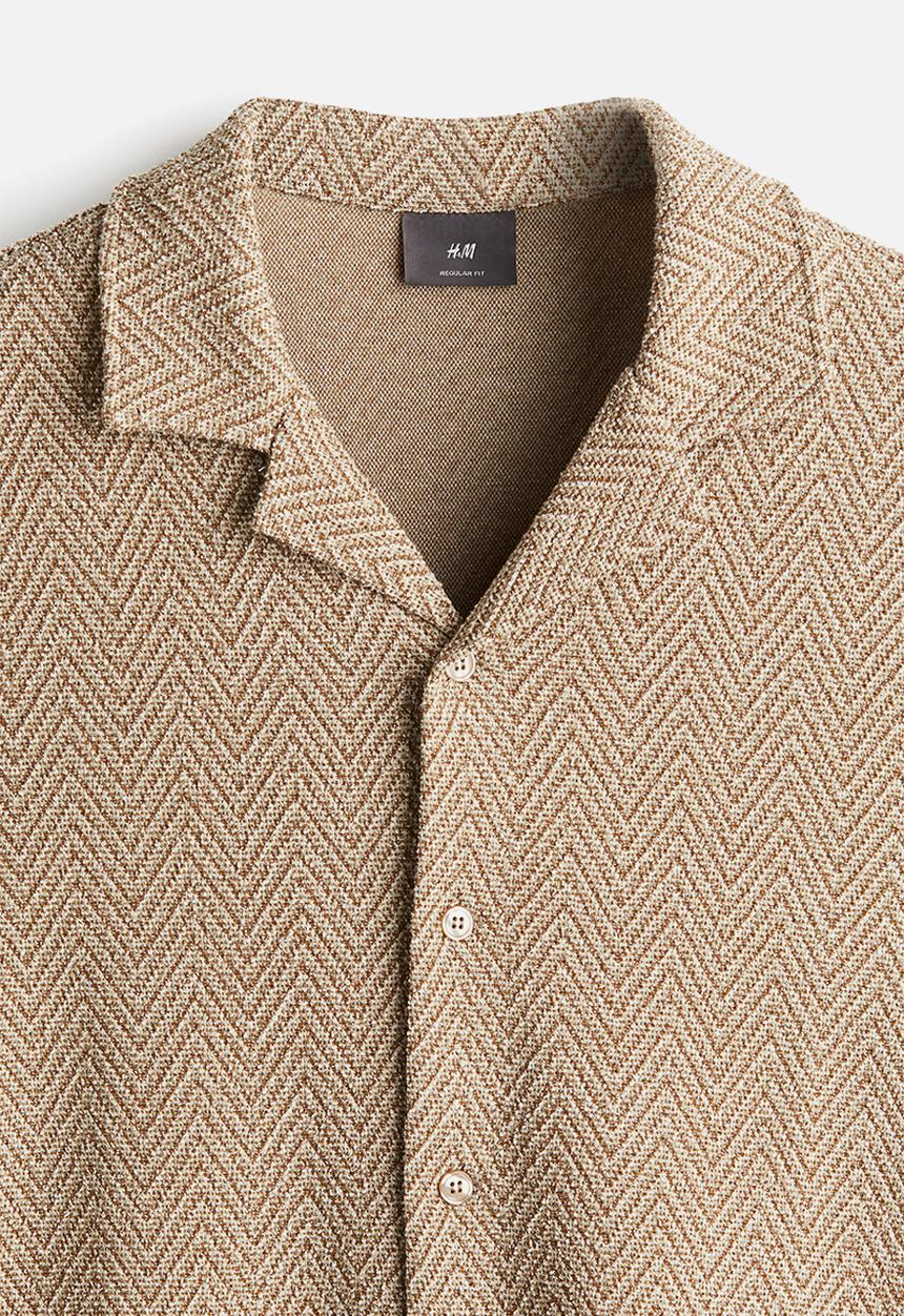 H&M - Regular fit herringbone-weave resort shirt - beige