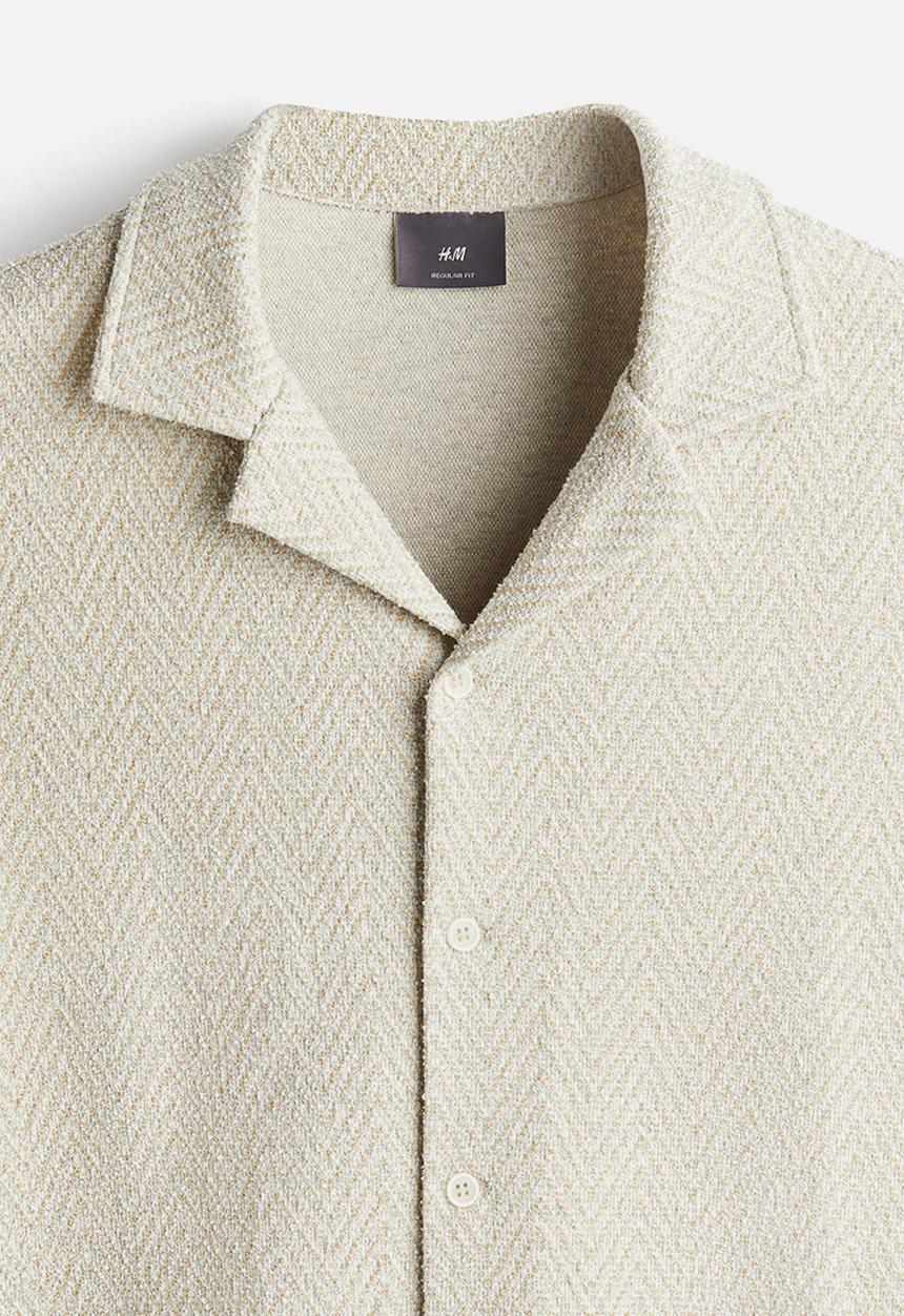 H&M - Regular fit herringbone-weave resort shirt - light beige