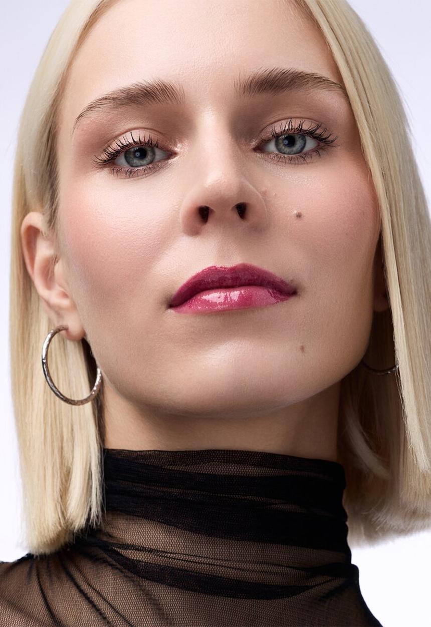 Catrice - Plump It Up Lip Booster 110 - Selflove And Glitter