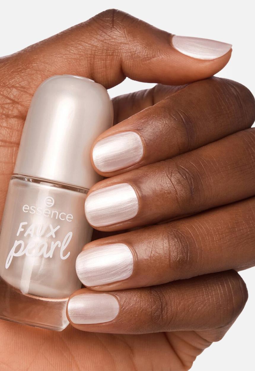 essence - Gel Nail Colour 71 - FAUX pearl