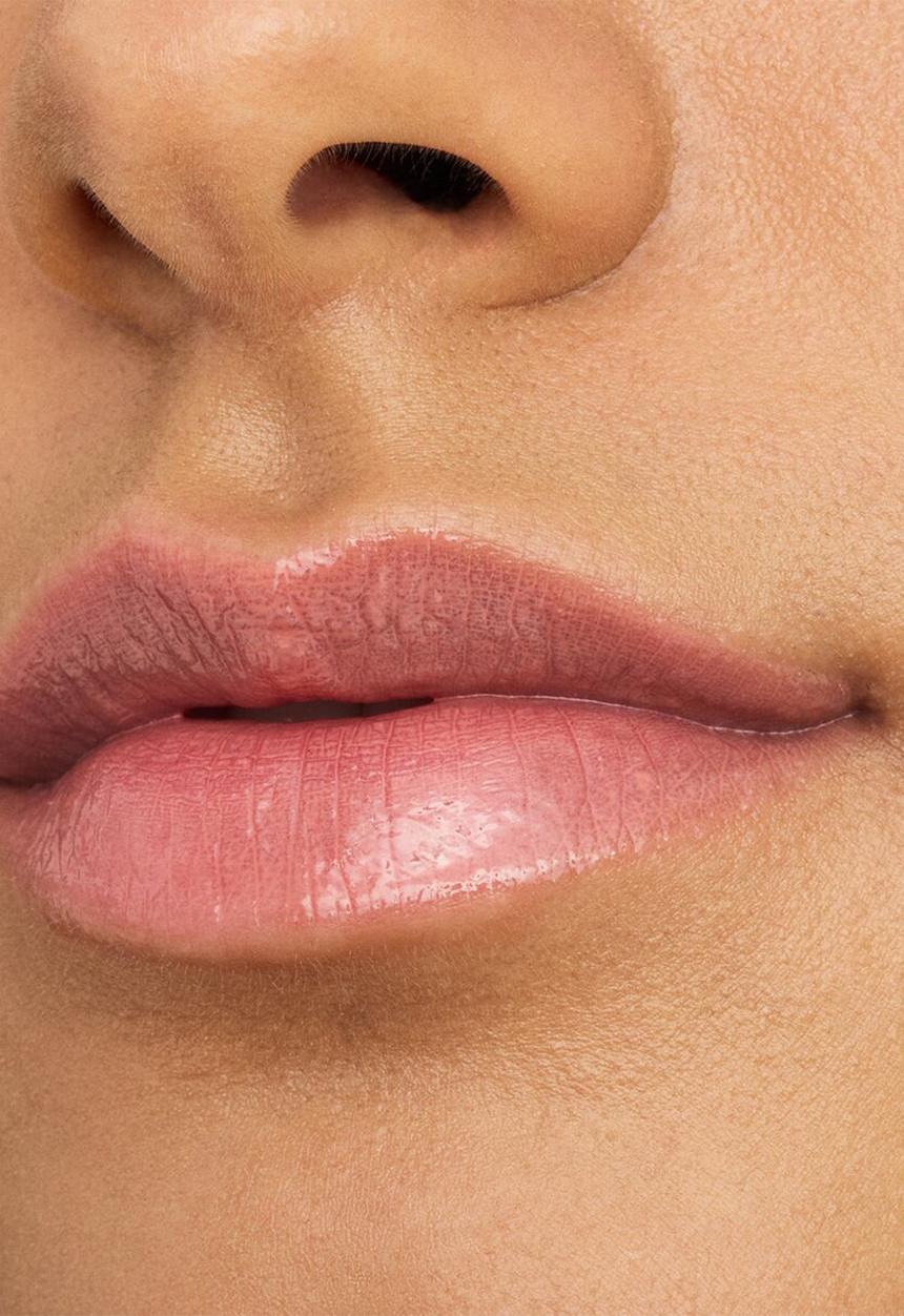 essence - Glossy Glaze High Shine Lipstick 02 - On Cloud Nude