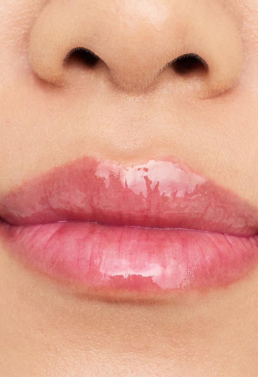 essence - Hydra Kiss Lip Oil 06 - Cranberry Is Back