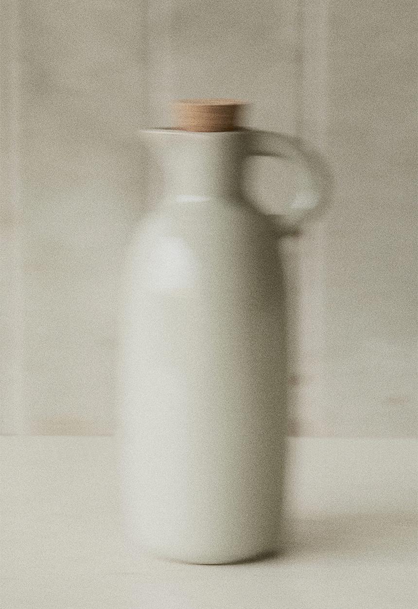 H&M - Stoneware oil bottle - mole