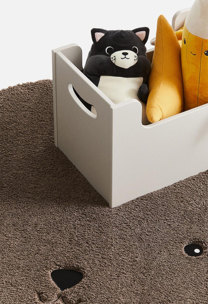 H&M - Animal-shaped rug - dark mole bear