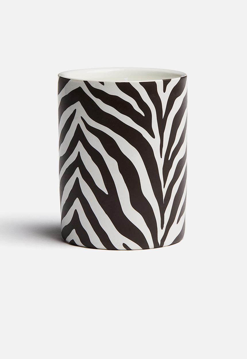 H&M - Scented candle in a ceramic holder - untamed rose