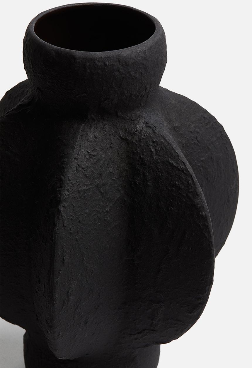 H&M - Textured stoneware vase - black