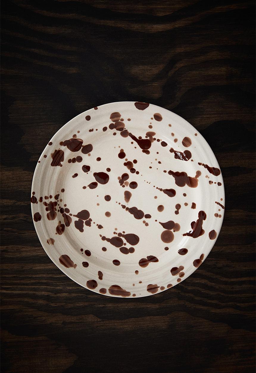 H&M - Stoneware plate - brown spotted