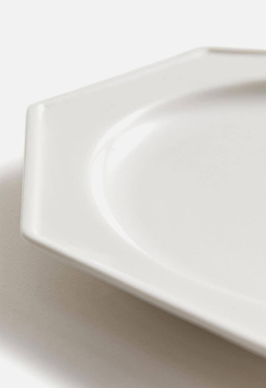 H&M - Porcelain plate - white