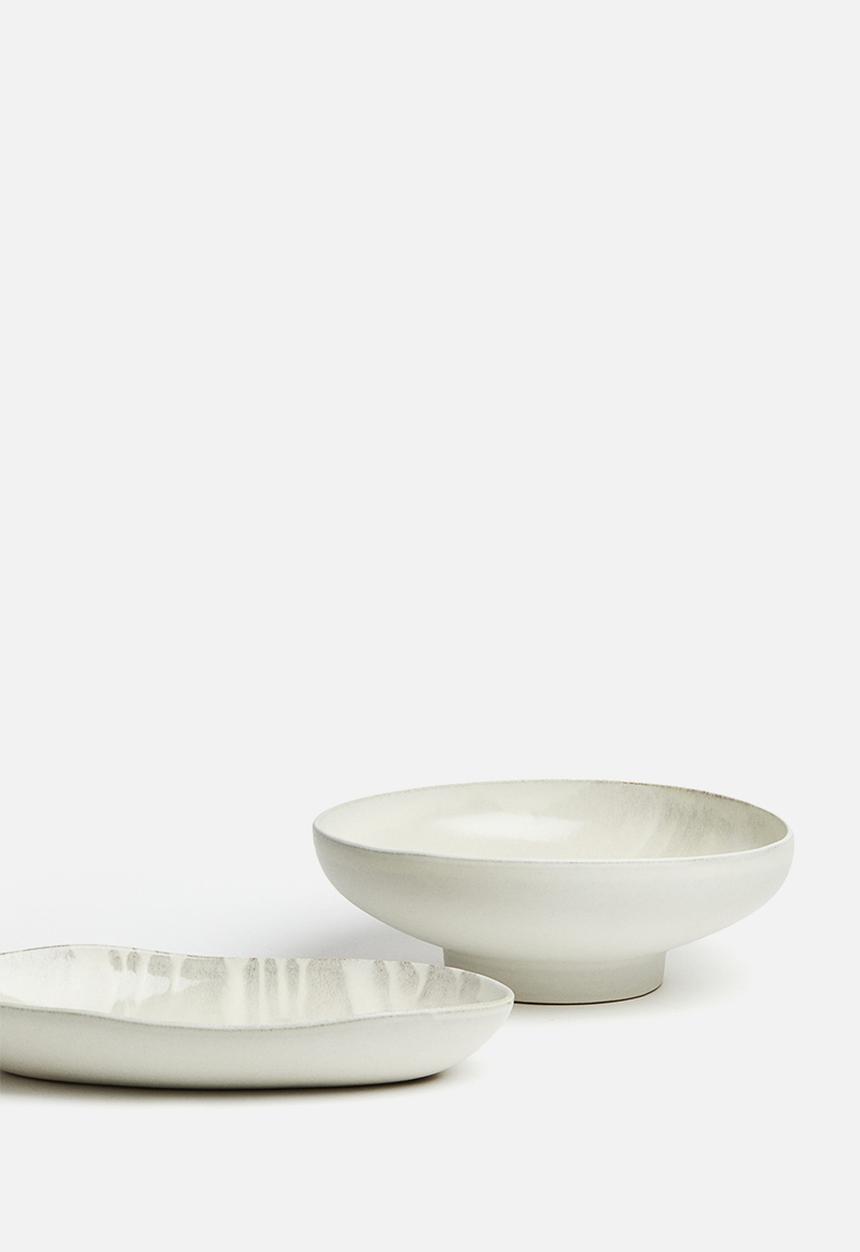 H&M - Large terracotta serving bowl - light greige