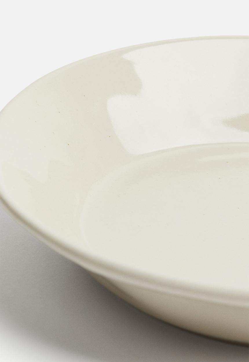 H&M - Deep stoneware plate - white