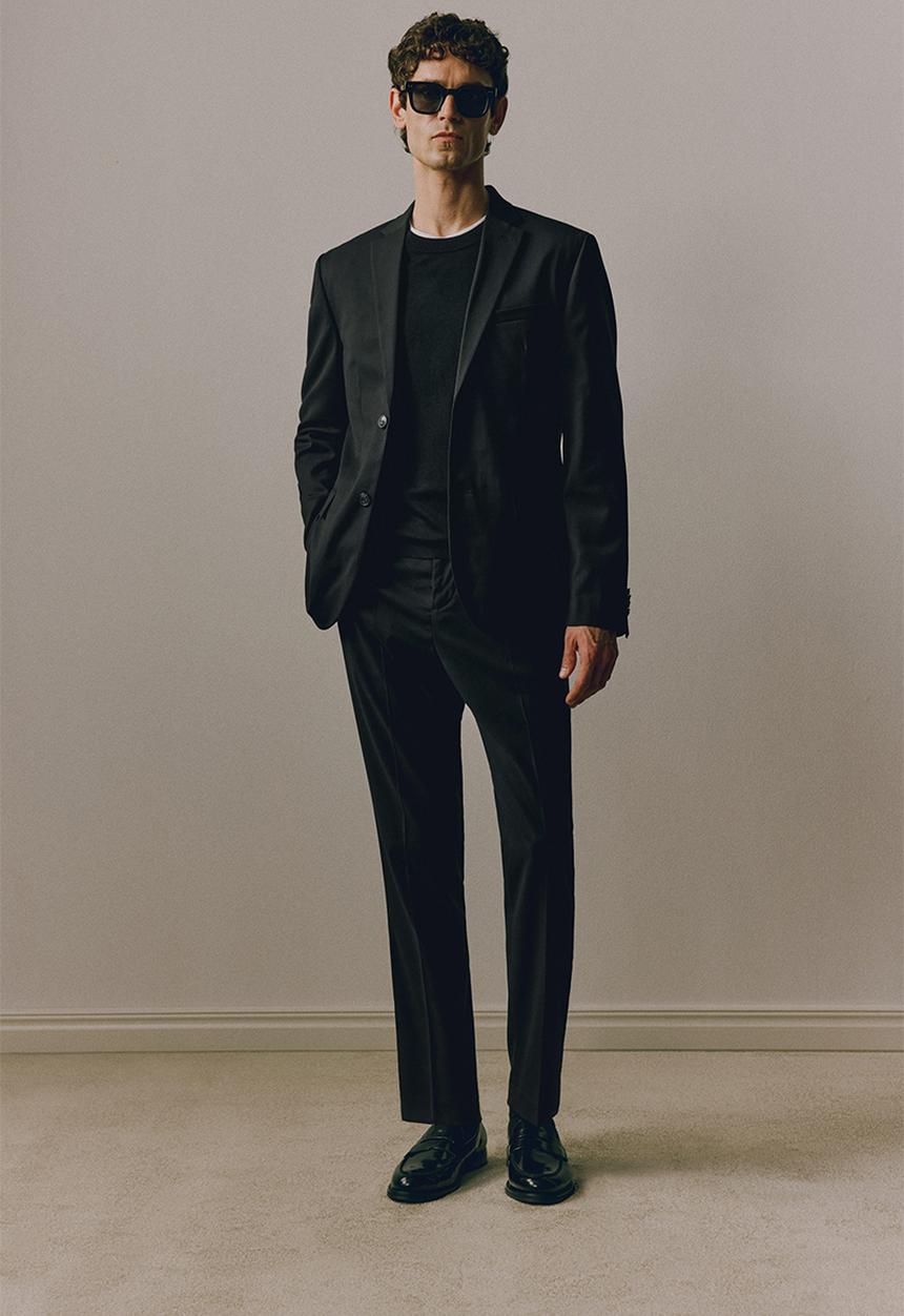 H&M - Slim fit suit trousers - black