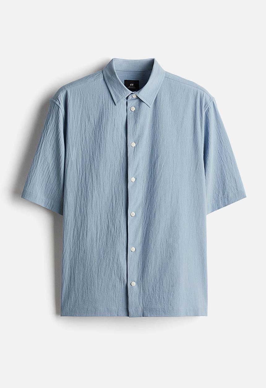 H&M - Regular fit crinkled short-sleeved shirt - light blue