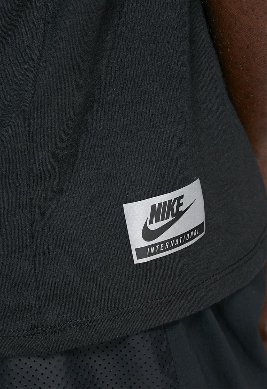 Nike - Logo tee