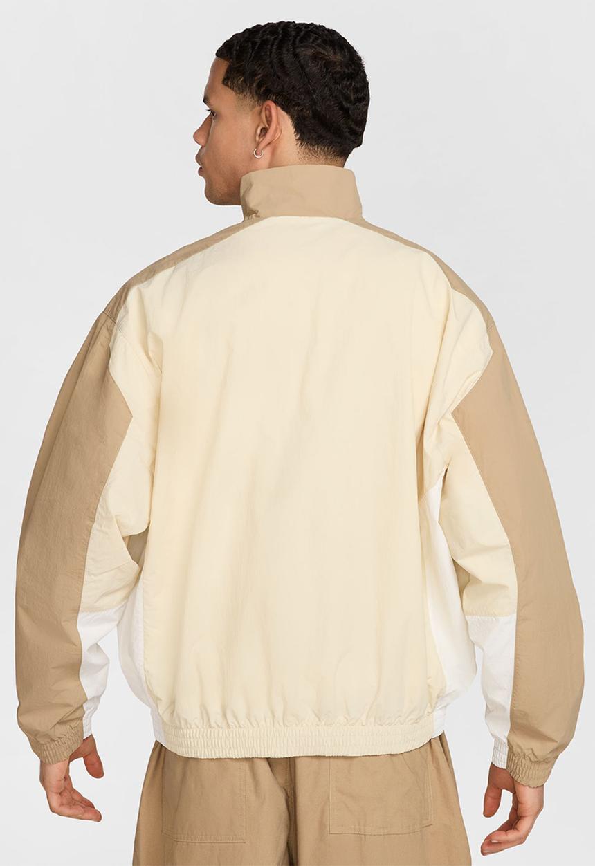 M Nk Club Wvn Trk Jkt Os - Lt Khaki/Parachute Beige/Sail/White