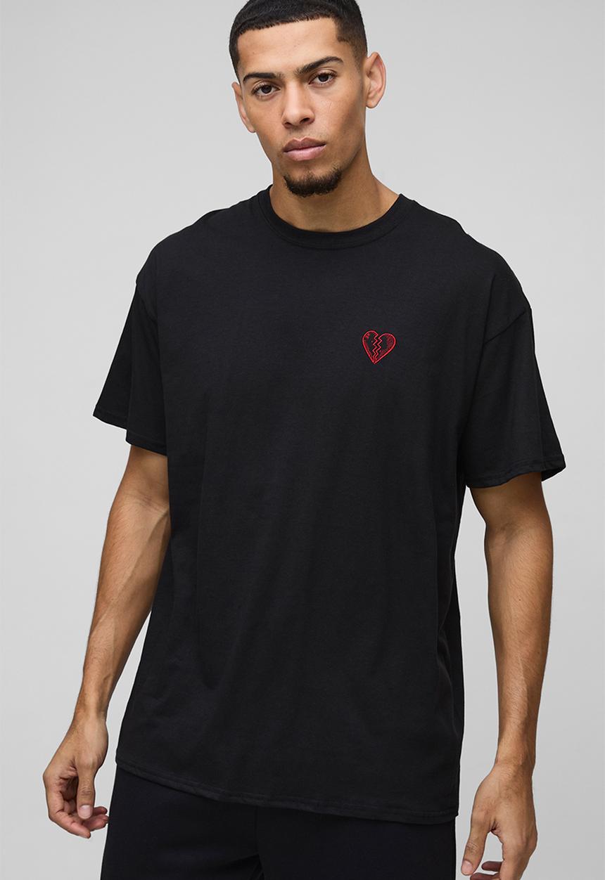 boohooMAN - Oversized Embroidered Broken Heart T-Shirt - Black