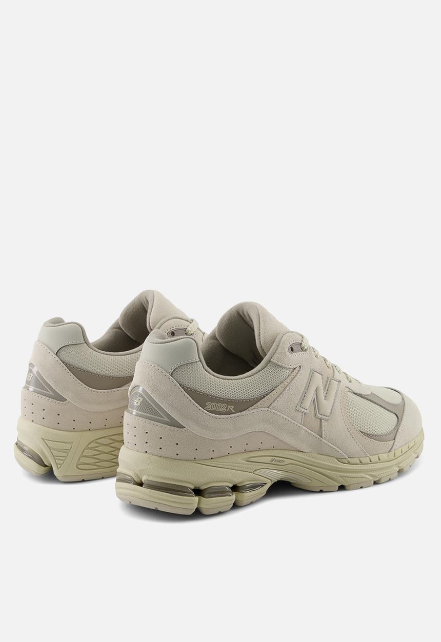 New Balance  - U2002R v1 - timberwolf
