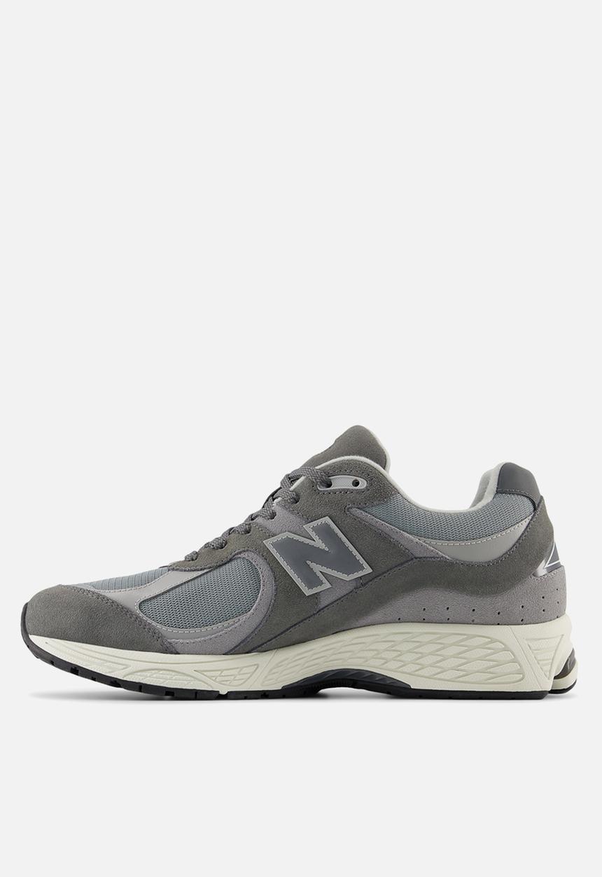 New Balance  - U2002R v1 - castlerock