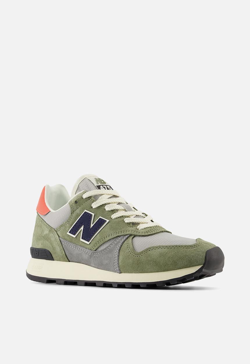 New Balance  - U475