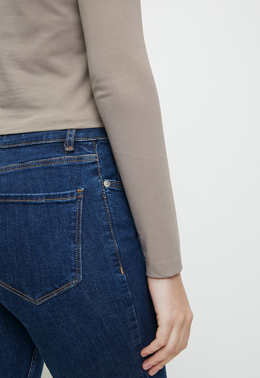 GUESS - COLETTE LS TEE - STONE CREEK