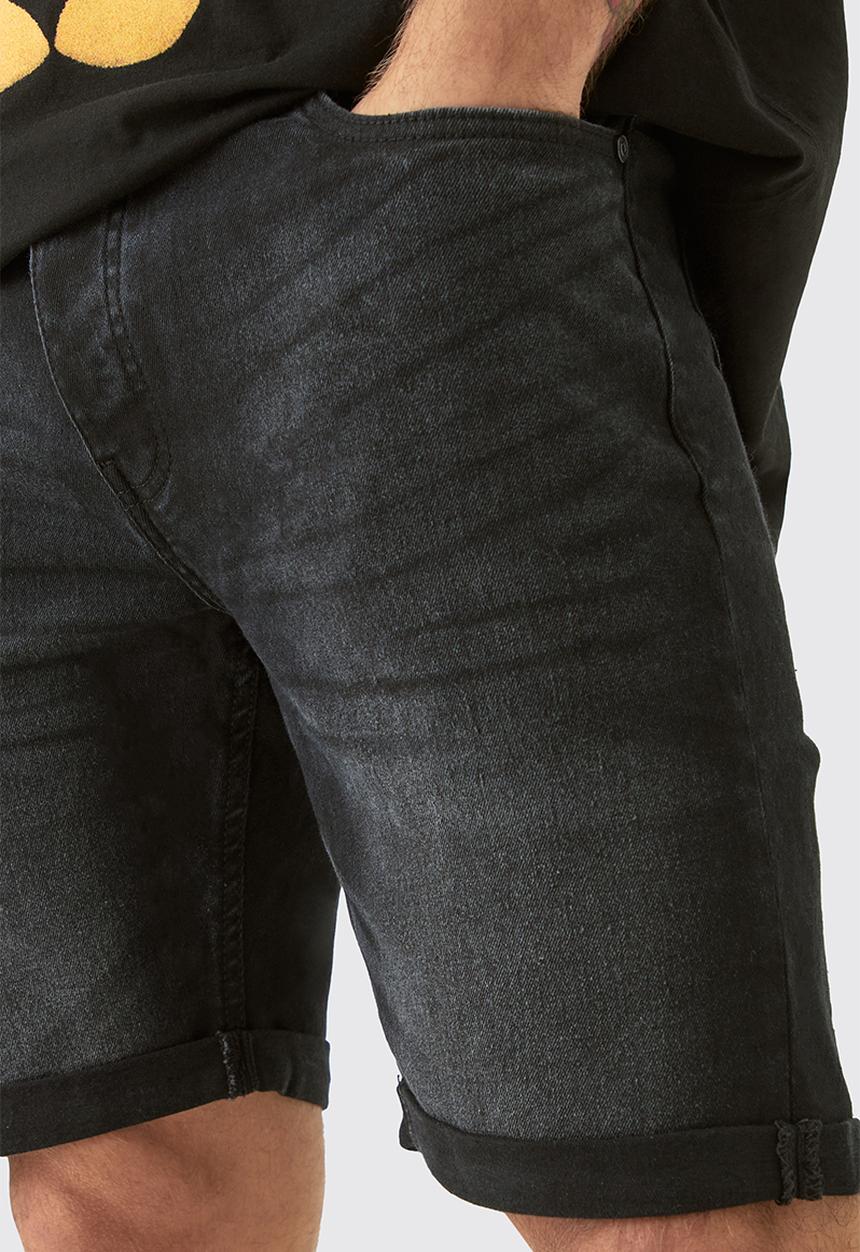 boohooMAN - Skinny Stretch Denim Shorts In Black - Black