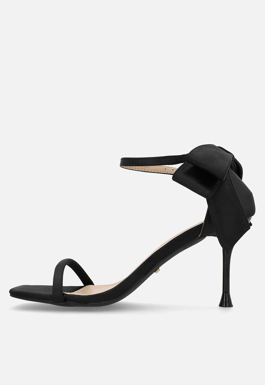 Miss Black - Chanel 1 heel - black