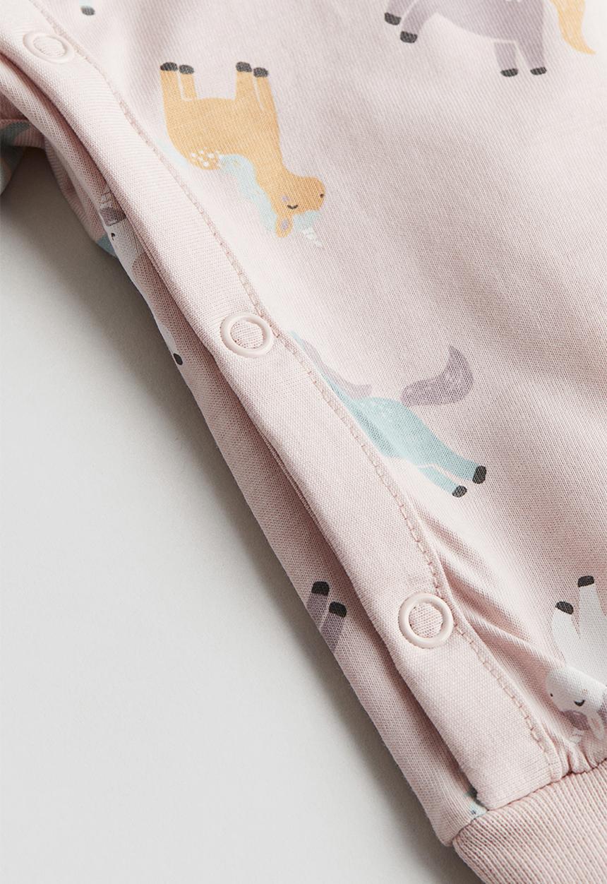 H&M - Patterned sleepsuit - light dusty pink/horses