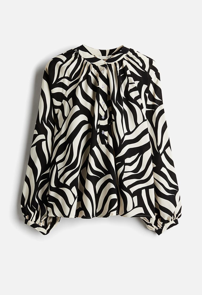 H&M - Balloon-sleeved blouse - light beige black patterned