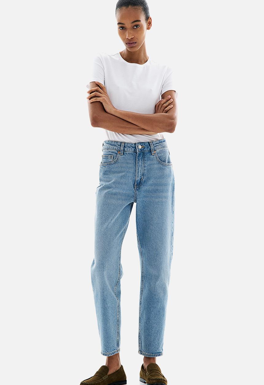 H&M - Slim mom high ankle jeans - pale denim blue